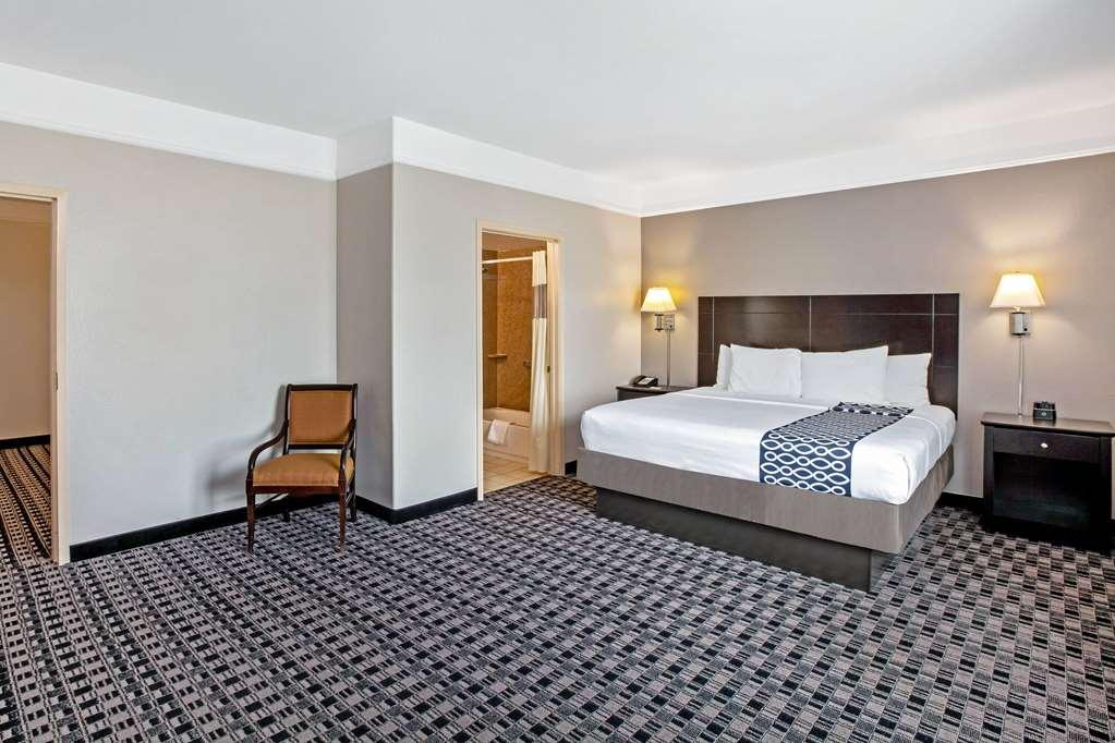 Hotel La Quinta By Wyndham Deer Park Chambre photo