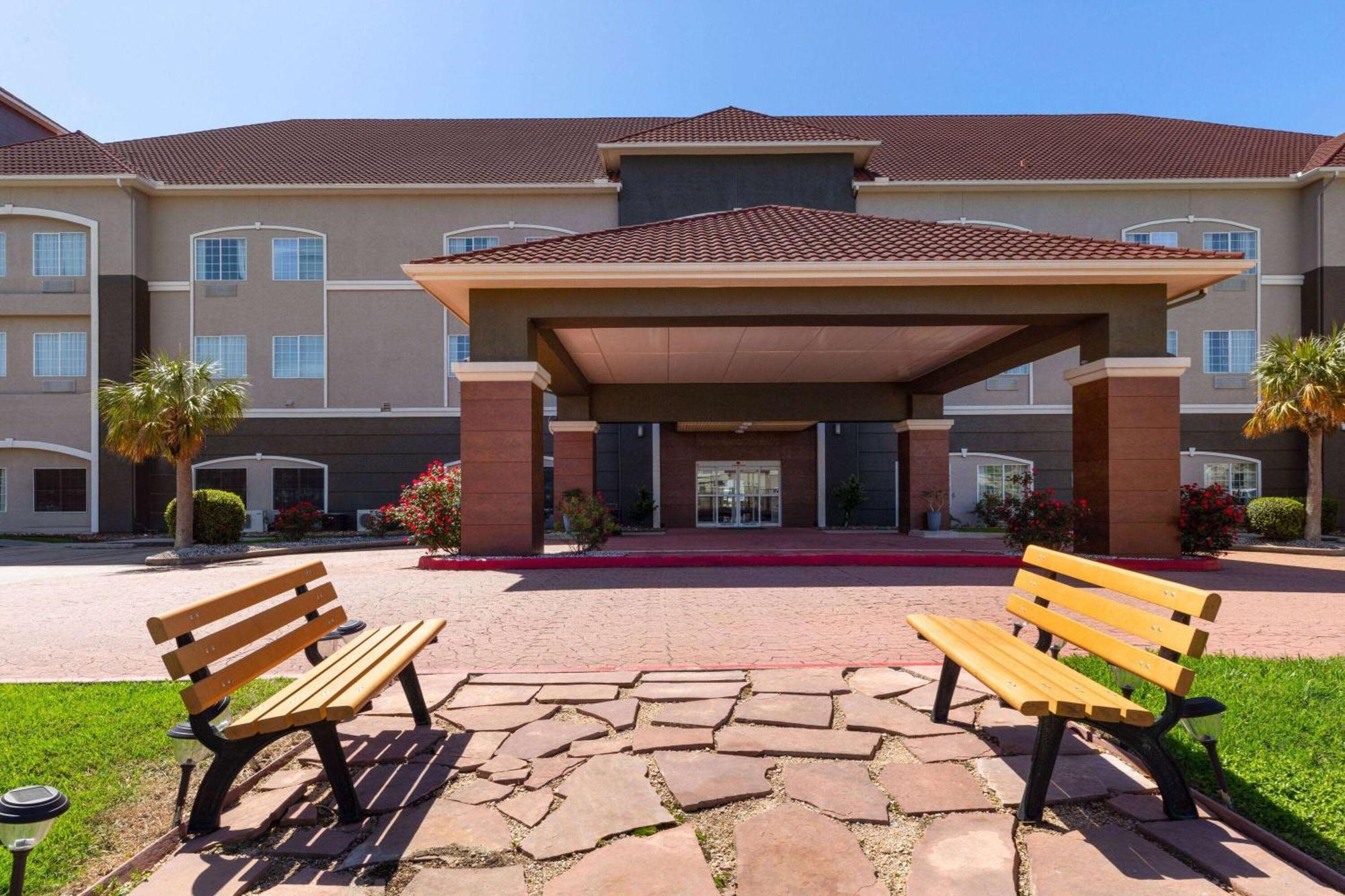 Hotel La Quinta By Wyndham Deer Park Extérieur photo